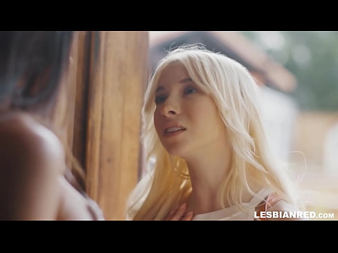 ❤️ Dívka se po několika měsících vrátí domů a skončí u lízání kundy své nevlastní matky ️ Kvalitní sex u cs.fullsexmovs.ru