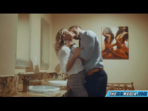❤️ Když vás na veřejných záchodcích svádí prsatá blondýna. ️ Kvalitní sex u cs.fullsexmovs.ru